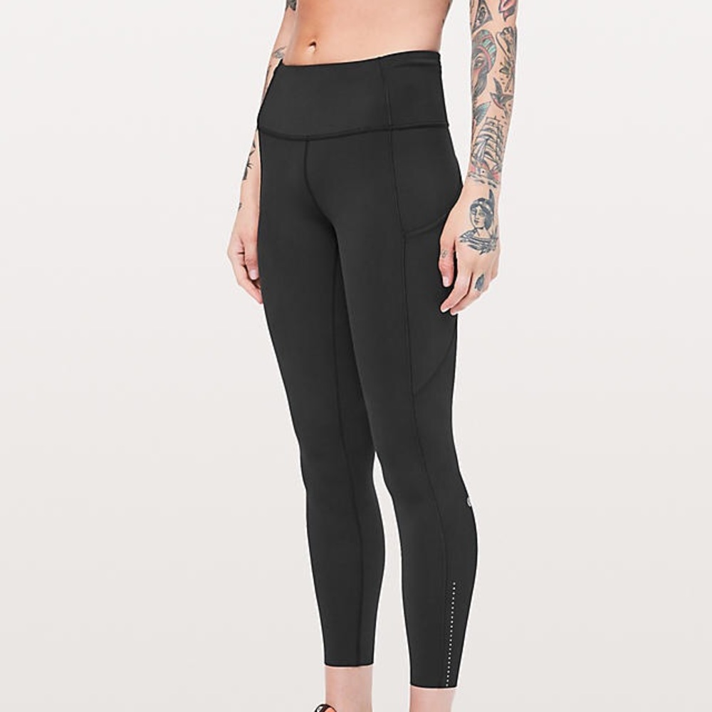 Lululemon run free 7/8 tight black size 6